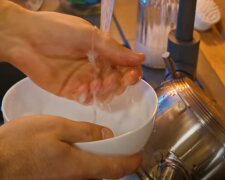 Jak umýt nádobí lépe, rychleji a zábavněji